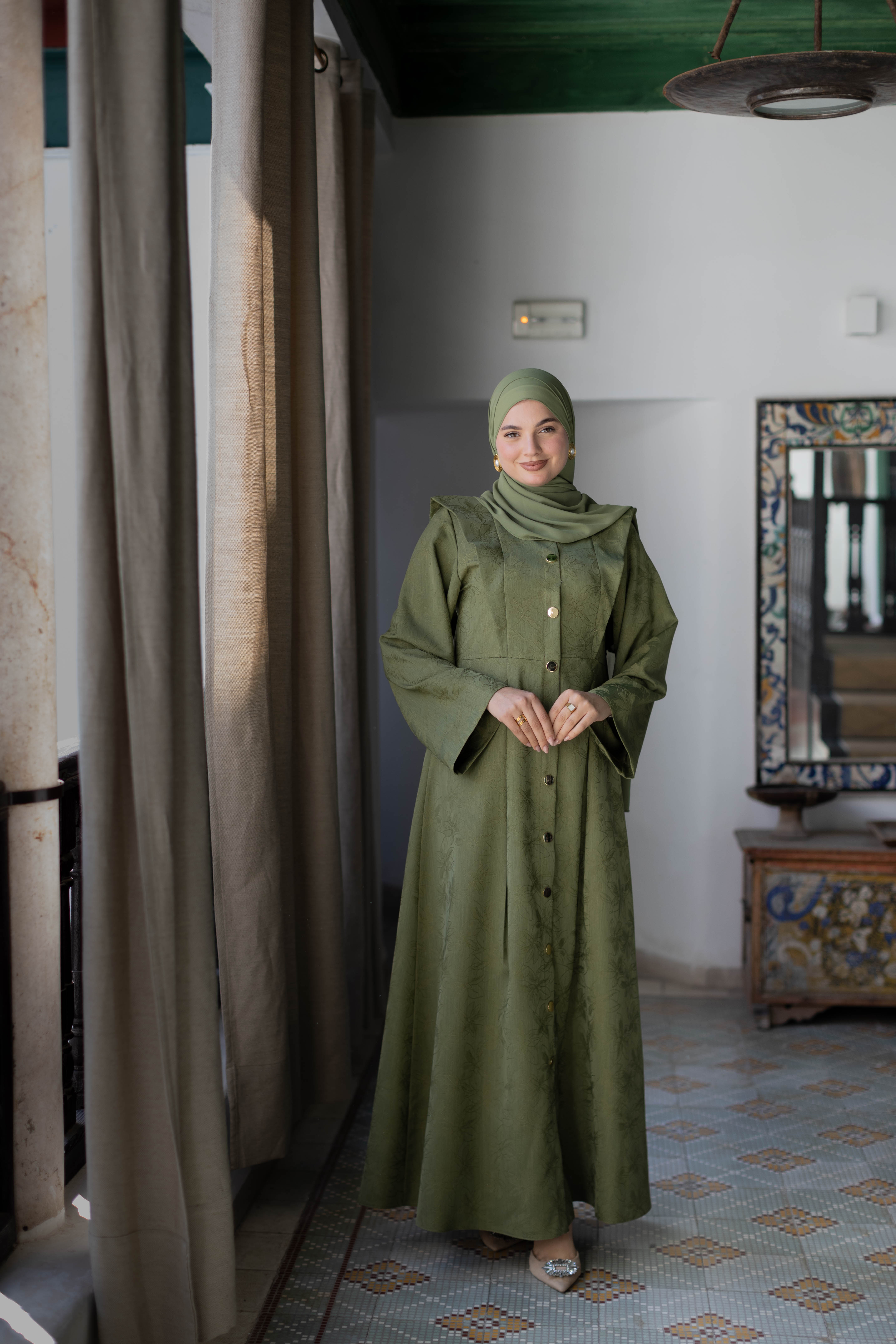 Abaya HOUYEM
